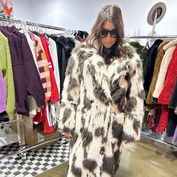 FREED winter faux fur coat - Picture 1 of 3